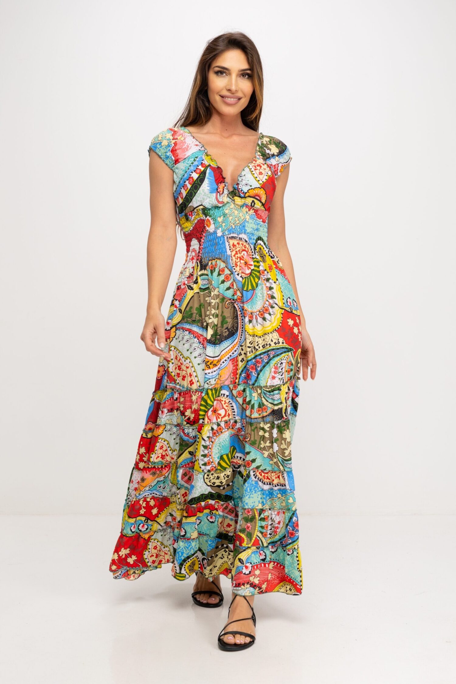 VESTIDO LARGO ESTAMPADO CUELLO EN V, TIRANTE ANCHO ENGOMADO, CORTE BAJO PECHO Y NIDO DE ABEJA EN CINTURA, PARTE BAJA CON VOLANTES DESDE CADERA AL BAJO