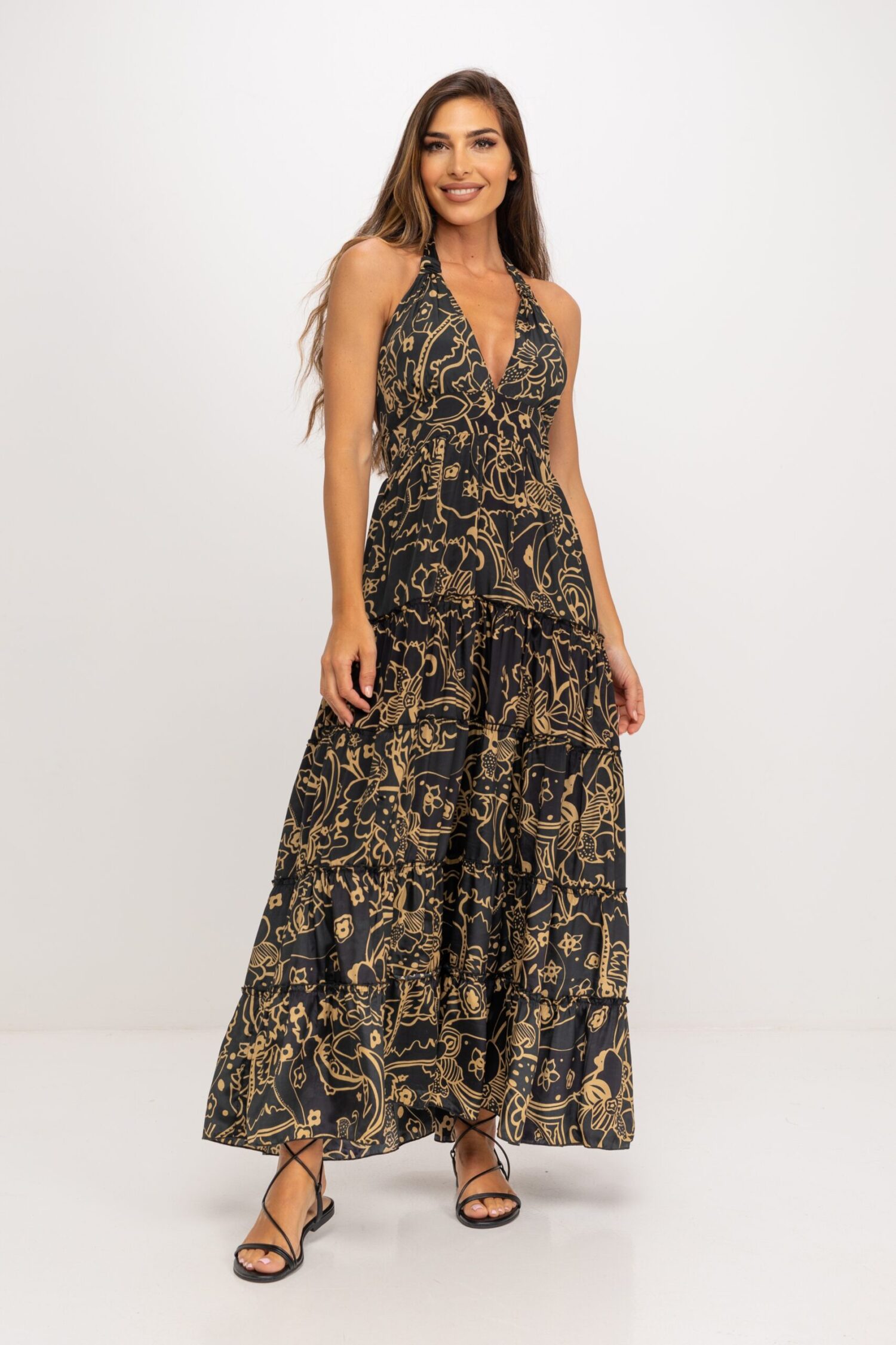 VESTIDO LARGO ESTAMPADO, TIRANTES AL CUELLO ESCOTE TIPO BIKINI DELANTERO ESPALDA, CORTE BAJO EL PECHO Y EN FALDA BAJO LA CADERA