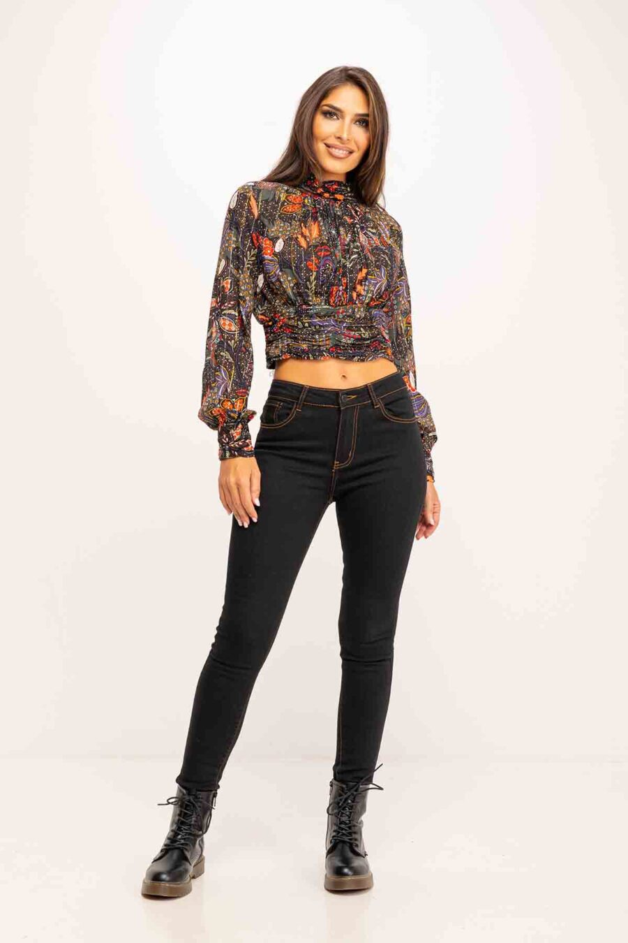 BLUSA ESTAMPADACON CUELLO VUELTO Y FRUNCES EN CISTURA Y CUELLO PR1011B