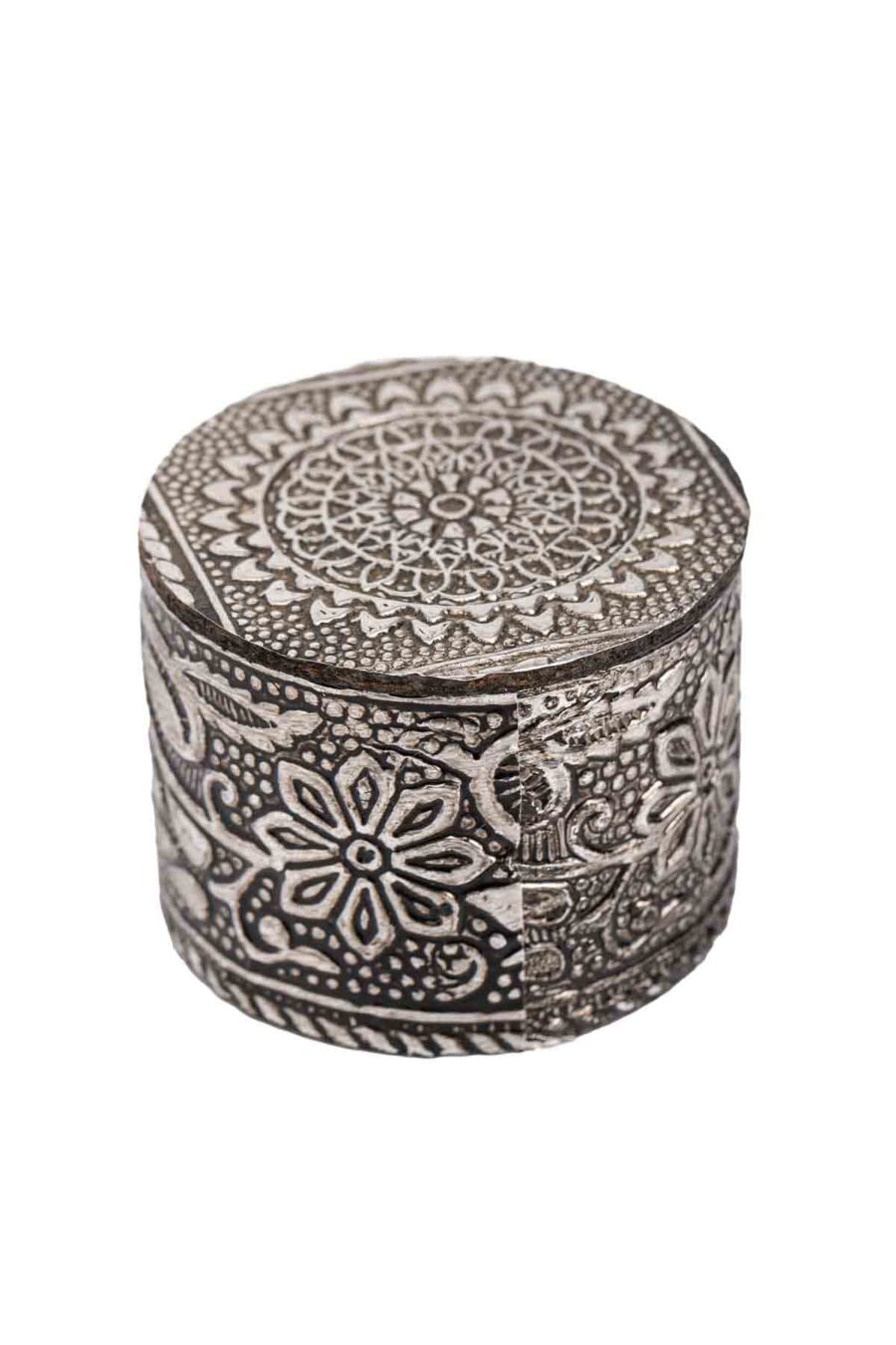 CAJA DE MADERA Y METAL DECORADA A MANO 5CM X5CM X4,2CM