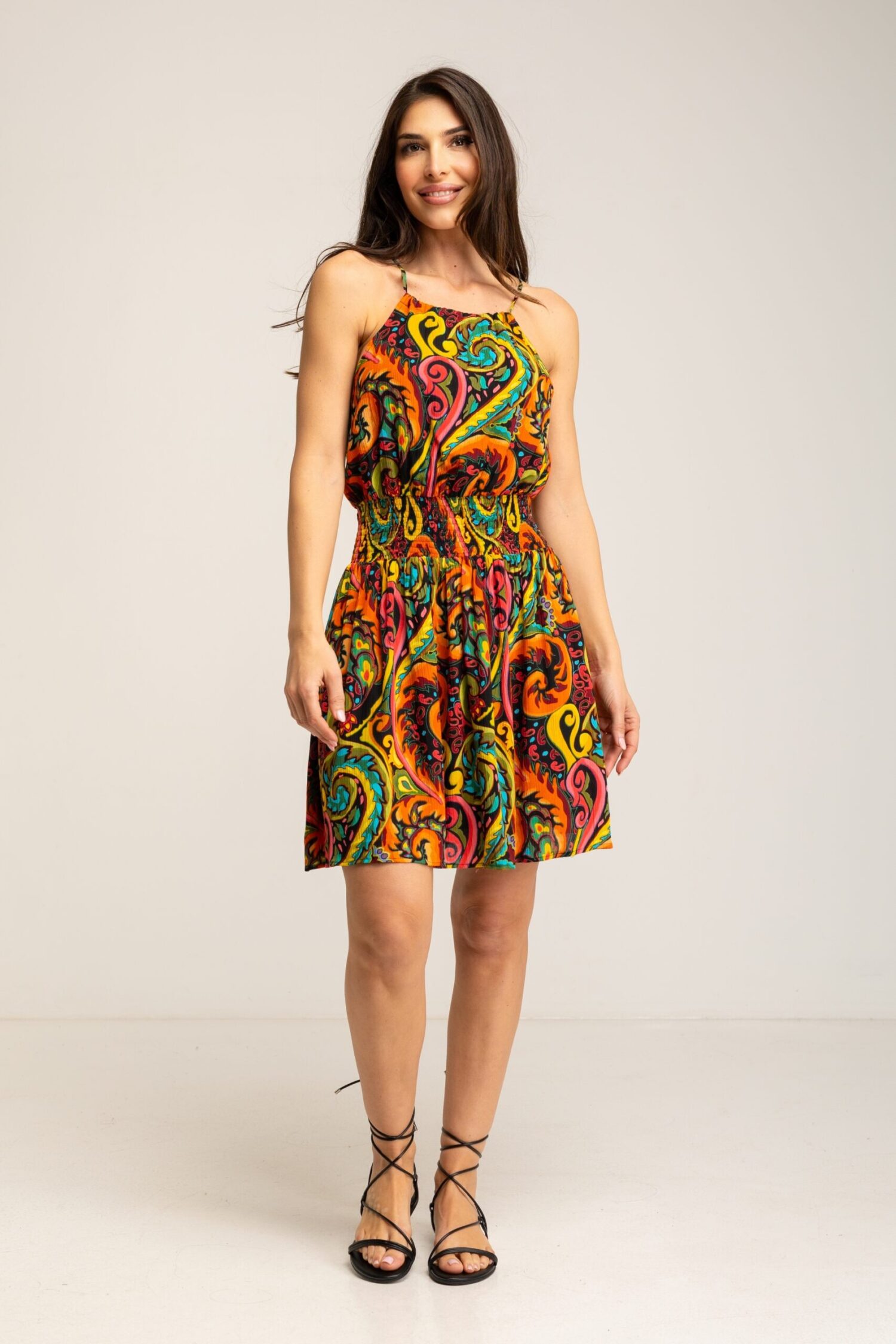 VESTIDO ESTAMPADO CON GOMA NIDO DE ABEJA EN CINTURA Y CUELLO HALTER