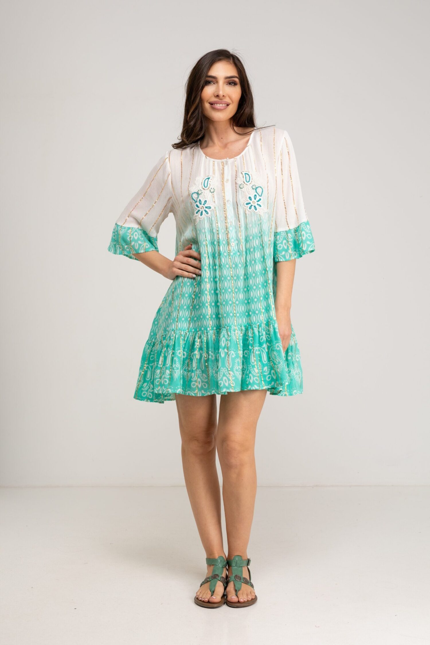 VESTIDO DEGRADADO CUELLO MAO MANGA 3/4 CON BORDADO Y LUREX