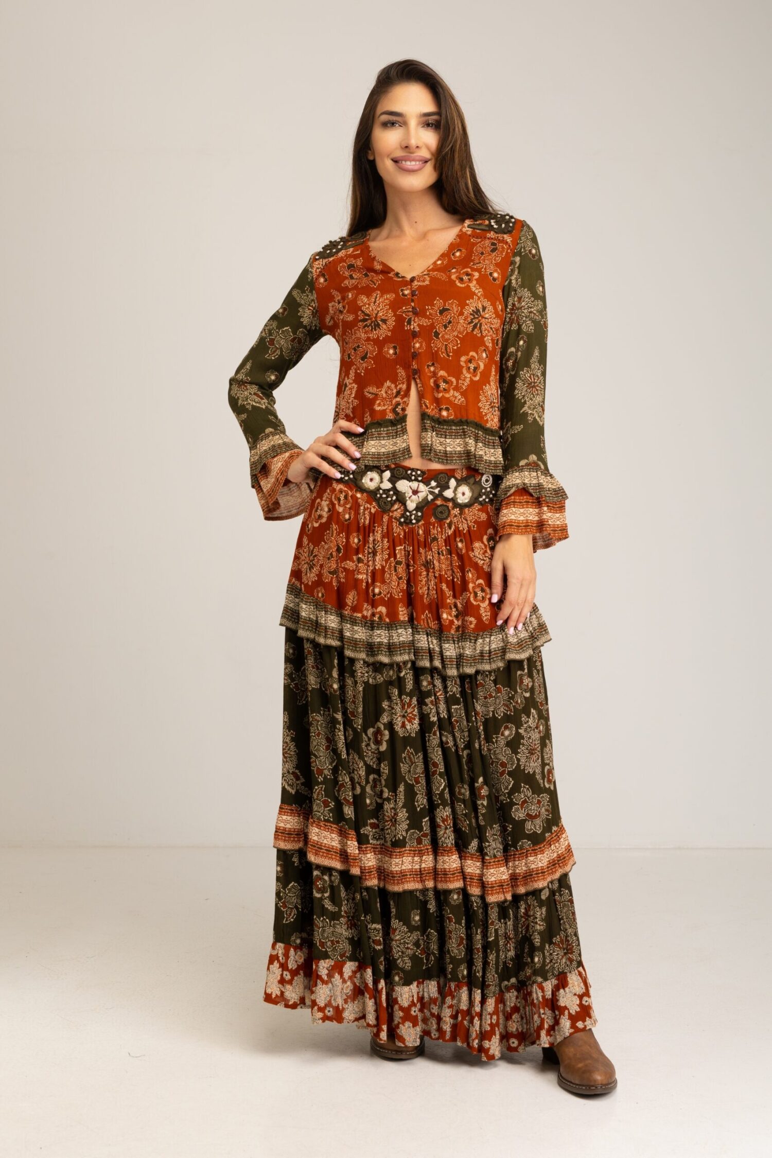 FALDA VISCOSA ESTAMPADA CON CINTURILLA BORDADA ARTESANAL